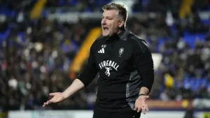 We need this place rocking – Karl Robinson calls for Salford support