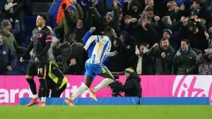Yankuba Minteh scores twice as Chelsea suffer deja-vu defeat at Brighton