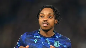 Blackpool close on play-off places after win over Bolton