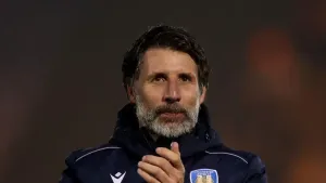 Danny Cowley hails effort of play-off chasing Colchester