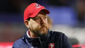 Darrell Clarke takes the points despite chaotic ending to Barnsley’s win