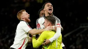 Fulham to face Crystal Palace in FA Cup quarter-finals after beating Man Utd