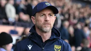 Gary Rowett ‘angry’ with Oxford players after defeat at fellow strugglers Hull