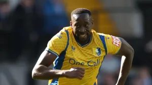 Lucas Akins penalty miss costly as Mansfield held by Burton