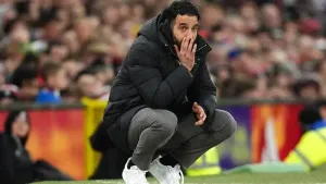 Monday’s briefing: Amorim rejects ‘naive’ tag as Gordon sees red before final