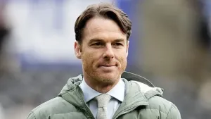 Scott Parker wants Burnley to deliver knock-out blow in promotion fight