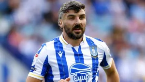 Sheffield Wednesday end losing run by easing past Plymouth