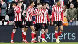 Trai Hume fires Sunderland to victory over Millwall with fine finish
