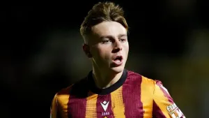 Bobby Pointon quick off the mark as Bradford go top with win over Crewe