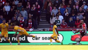 Bryan Mbeumo at the double as Brentford beat Brighton to stay in European hunt