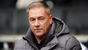 Crawley ‘scar tissue’ concerns Scott Lindsey