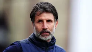 Danny Cowley slams referee after Colchester draw at Gillingham