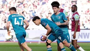 Evanilson scores twice to earn Bournemouth draw at West Ham