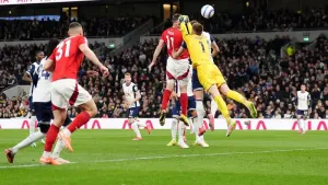 Fast-starting Nottingham Forest back up to third with win at Tottenham