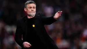 Graham Alexander delighted as Bradford go top after beating Crewe