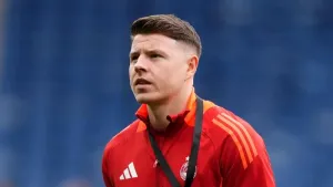 Kevin Nisbet effort enough against former club Hibs as Aberdeen edge victory