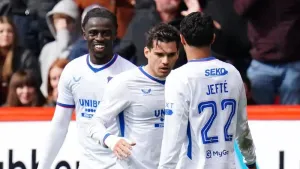 Late Ianis Hagi equaliser for Rangers denies Celtic early title party