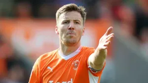 Lee Evans penalty earns Blackpool point against his former club Wigan