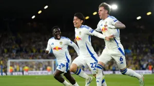 Leeds turn on the style to return to the top of the Championship