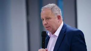 Dementia in football campaigner John Stiles is seeking MPs’ backing to tackle what he describes as a “scandalous” lack of su