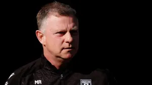 Mark Robins wants win at Cardiff to galvanise Stoke for Championship run-in