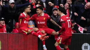 Mohamed Salah stars again as Liverpool move closer to Premier League title