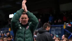 Noel Hunt and Kevin Nolan both happy as Northampton and Reading share points