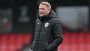 Pete Wild all smiles as Fleetwood win again