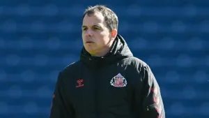 Regis Le Bris keen for strong finish after Sunderland secure play-off place