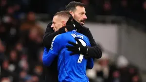 Ruud van Nistelrooy salutes Leicester’s ‘best player ever’ Jamie Vardy