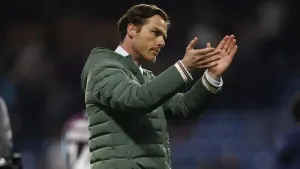 Scott Parker credits Turf Moor’s positive energy after Burnley hold off Norwich