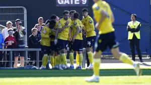 Siriki Dembele improves Oxford’s survival hopes and deals Blades a damaging blow