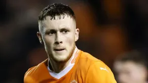 Sonny Carey scores twice as Blackpool end Reading’s unbeaten run