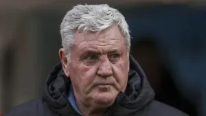 Steve Bruce hails Rob Apter and Ashley Fletcher after Blackpool win at Stevenage