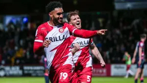 Stevenage leave it late as Crawley’s relegation plight worsens