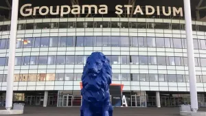 Supporters group criticises police as Man Utd look into fans’ treatment in Lyon