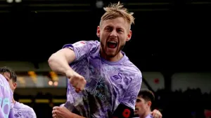 Swansea extend winning run at QPR to boost Sheehan’s chances of permanent deal