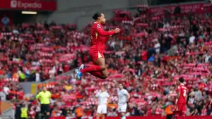 Virgil van Dijk follows Mohamed Salah’s lead and signs new Liverpool deal