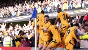 Wolves come from behind to inflict a damaging defeat on Ipswich