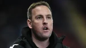 Wycombe boss Mike Dodds hails ‘gutsy’ performance in win at Huddersfield