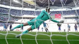 ‘Absolutely pathetic’ decision as Dean Henderson avoids red card at Wembley