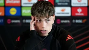 Alejandro Garnacho happy at Manchester United amid speculation about future