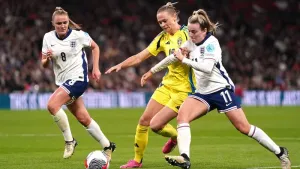 Georgia Stanway, Lauren Hemp and Alex Greenwood return to England squad