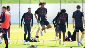 Joshua Zirkzee, Diogo Dalot and Leny Yoro train as Man Utd prepare for EL final