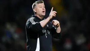 Karl Robinson disappointed as Salford miss out on play-offs