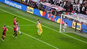 Micky van de Ven happy to play ‘painful’ part as Ange Postecoglou extends record