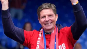 Oliver Glasner urges Palace to chase more trophies as fans celebrate FA Cup win