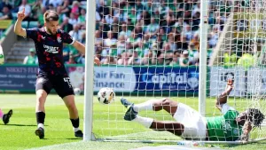 Rangers end season with controversial draw at Hibernian