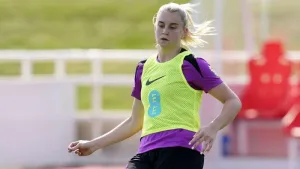 Alessia Russo: I fell into ‘trap’ of scrolling social media at last Euros