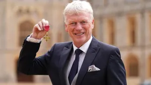 Everton manager David Moyes learned of OBE at grandson’s nativity play